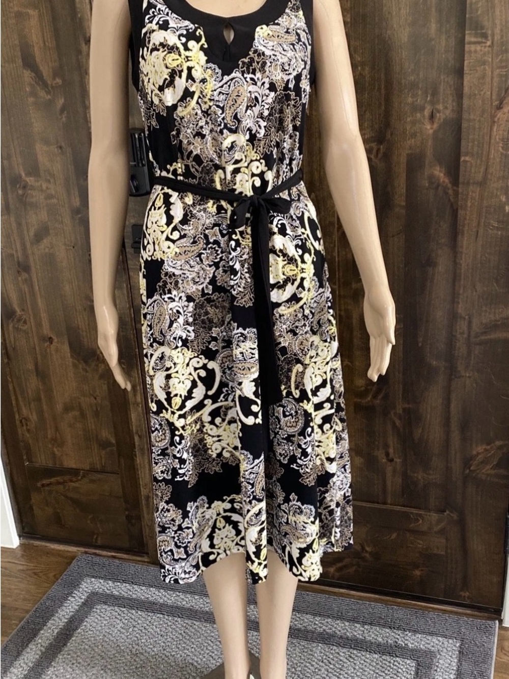 Elie McCarthy  SozSleeveless Black Midi Dress Yellow Paisley Print Belt Size PM